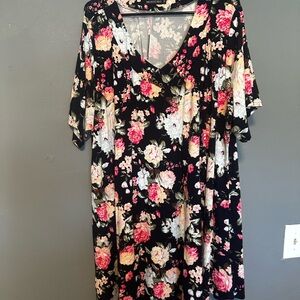 Black Floral V-Neck Tunic Top